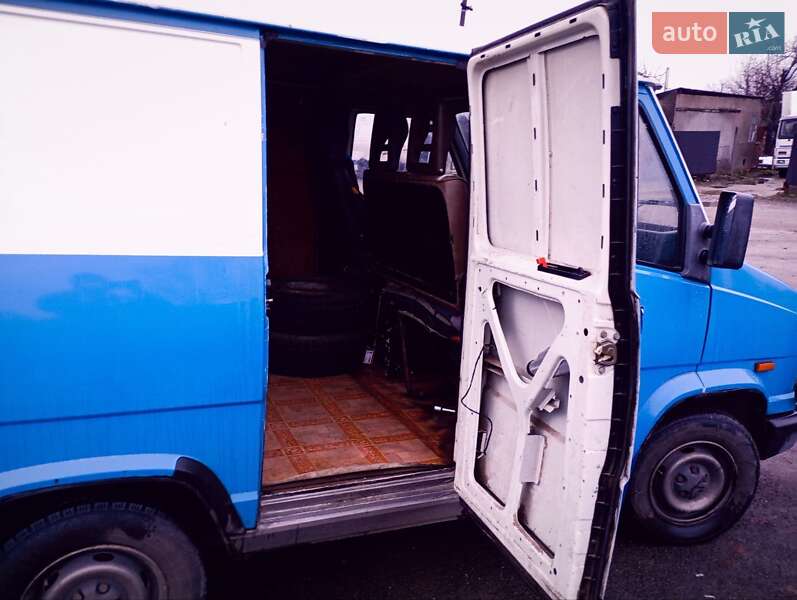 Микроавтобус грузовой (до 3,5т) Fiat Talento 1994 в Малине