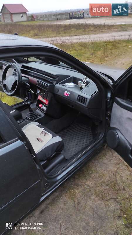 Седан Fiat Tempra 1993 в Березному