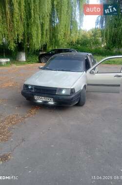 Седан Fiat Tempra 1990 в Томашполе