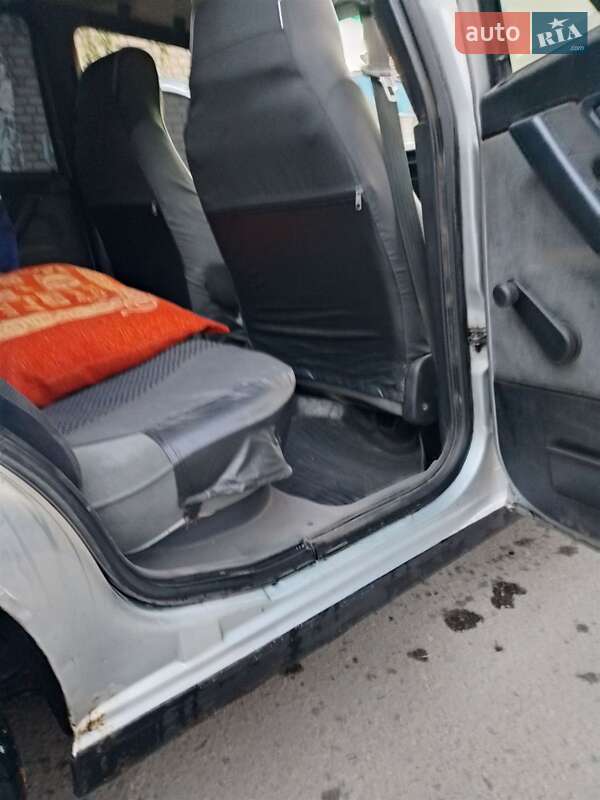 Седан Fiat Tempra 1995 в Изюме