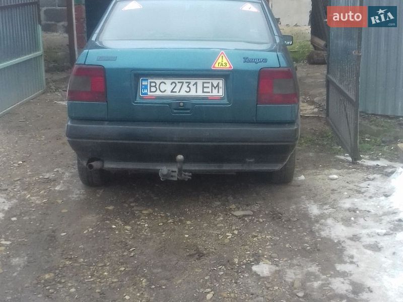 Седан Fiat Tempra 1992 в Бориславі