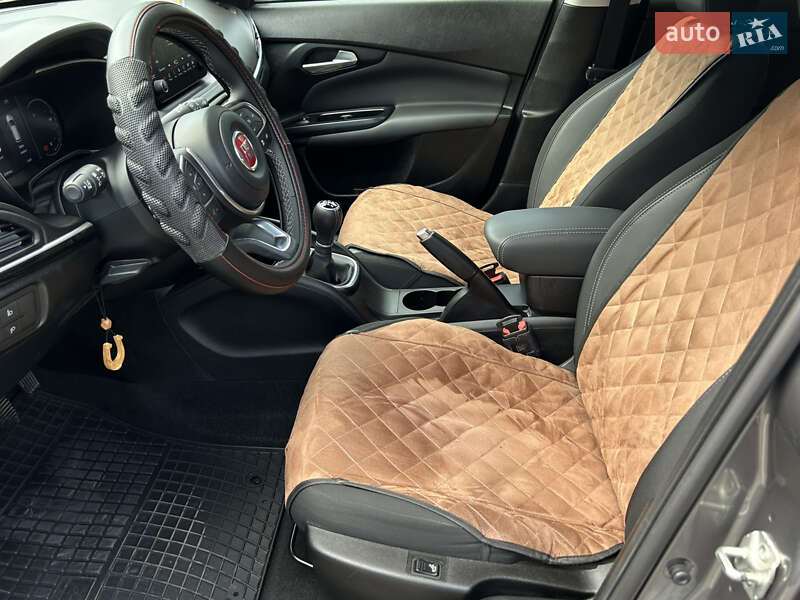 Хэтчбек Fiat Tipo Cross 2020 в Николаеве