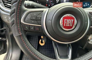 Хэтчбек Fiat Tipo Cross 2020 в 