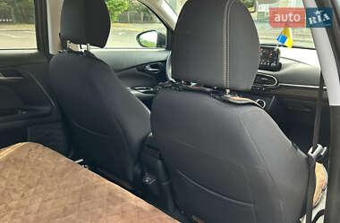 Хэтчбек Fiat Tipo Cross 2020 в 