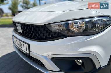Хэтчбек Fiat Tipo Cross 2022 в 