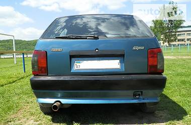 Хэтчбек Fiat Tipo 1988 в Великом Березном