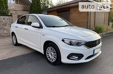 Седан Fiat Tipo 2017 в 