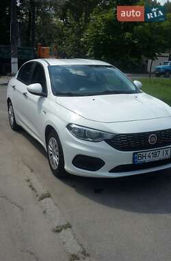 Седан Fiat Tipo 2017 в 
