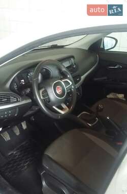 Седан Fiat Tipo 2017 в 