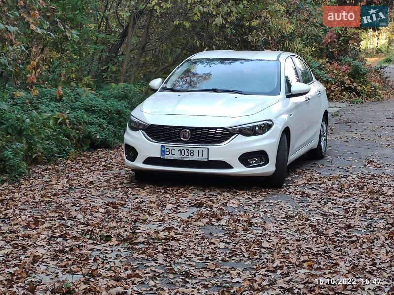 Седан Fiat Tipo 2019 в Львове
