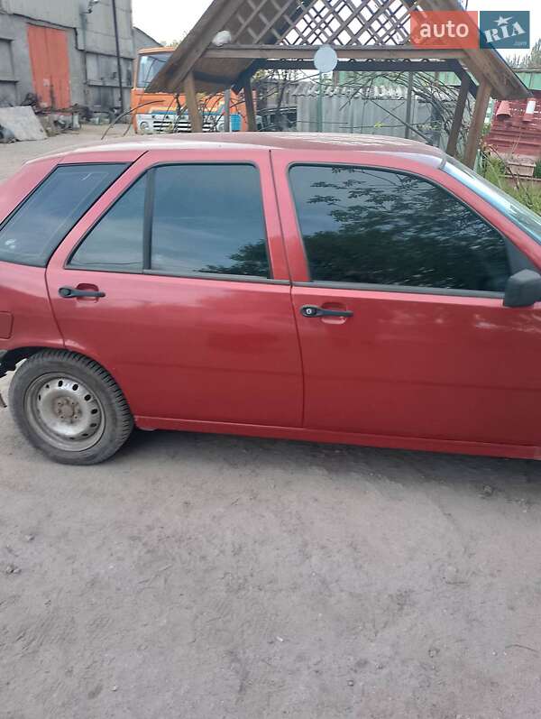 Седан Fiat Tipo 1992 в Кременчуге фото Седан Fiat Tipo 1992 в Кременчуге