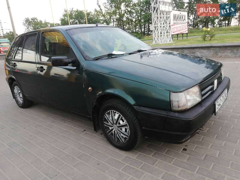 Хэтчбек Fiat Tipo 1989 в Смеле