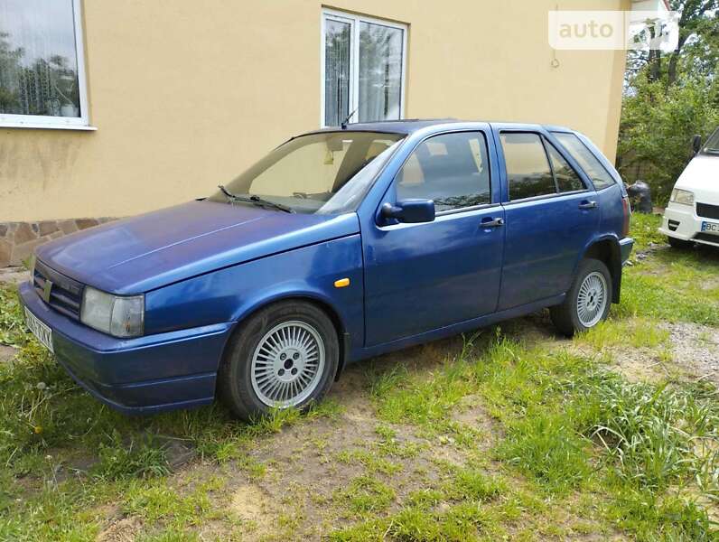 Хэтчбек Fiat Tipo 1989 в Краснокутске