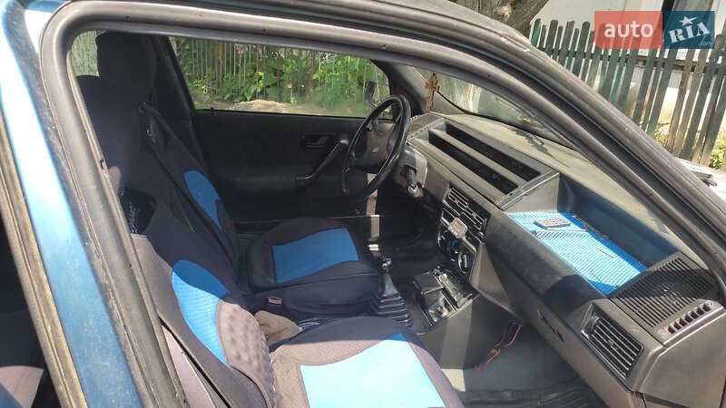 Хетчбек Fiat Tipo 1990 в Тячеві