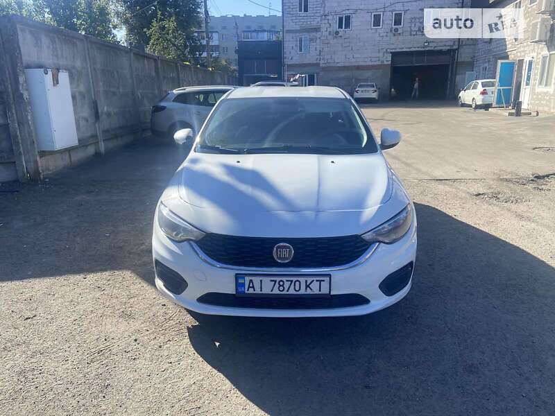 Седан Fiat Tipo 2019 в Киеве