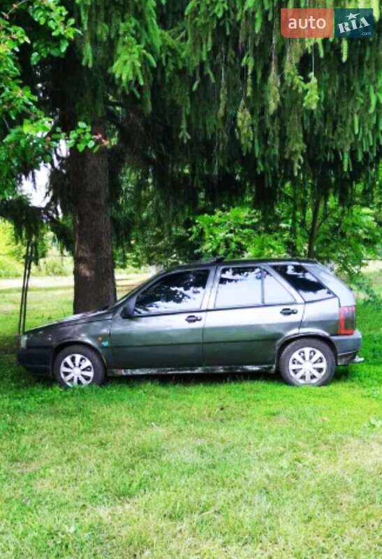 Хэтчбек Fiat Tipo 1990 в Ичне