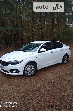 Седан Fiat Tipo 2018 в Лохвице