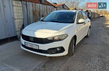 Fiat Tipo 2021