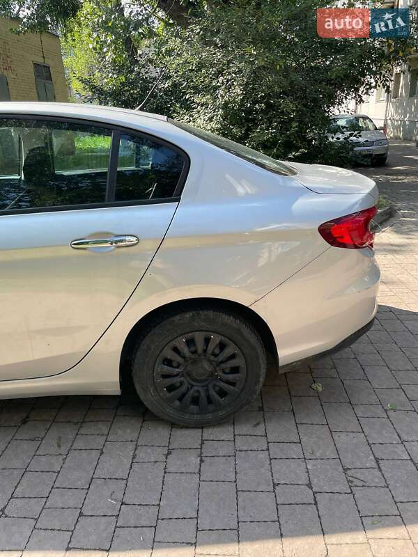 Седан Fiat Tipo 2017 в Львове