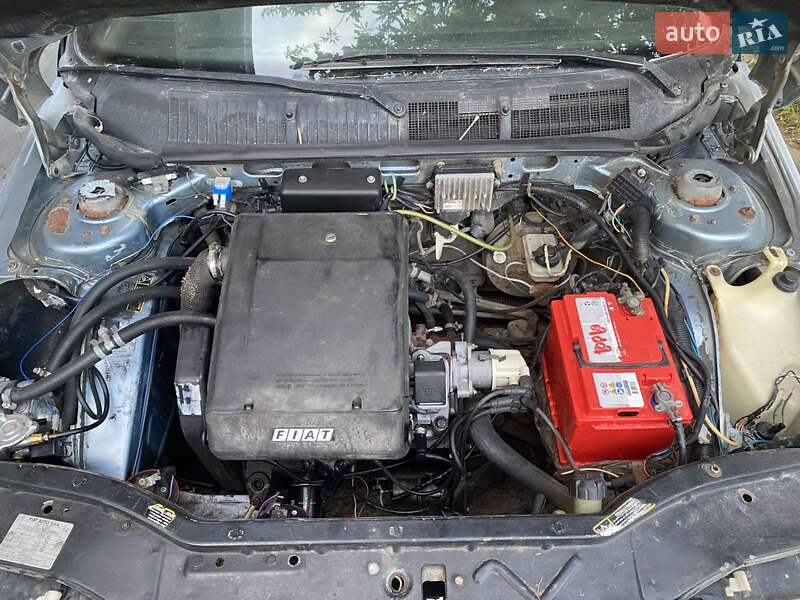 Хэтчбек Fiat Tipo 1989 в Гнивани