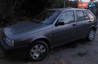 Хэтчбек Fiat Tipo 1990 в 