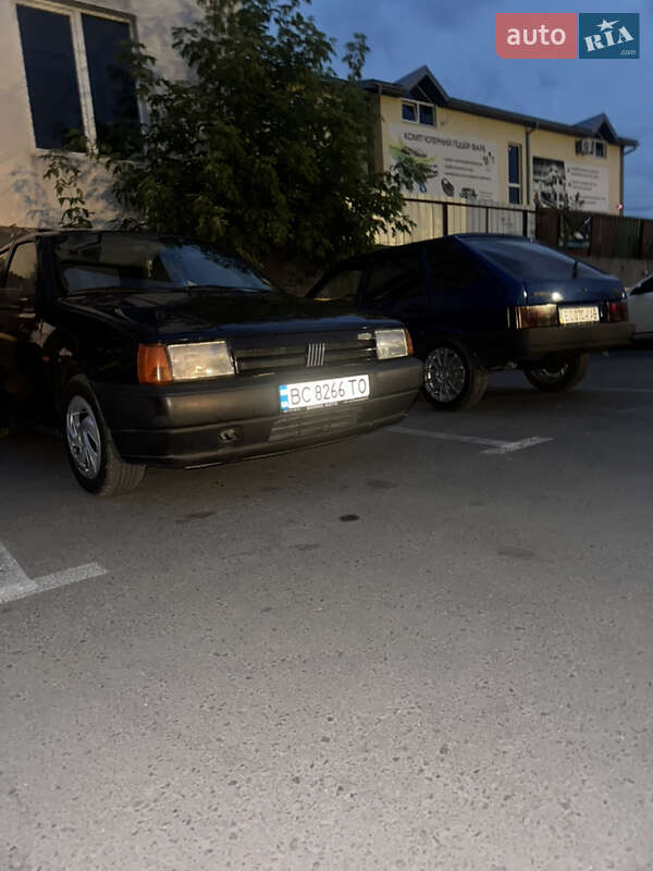 Хэтчбек Fiat Tipo 1988 в Львове