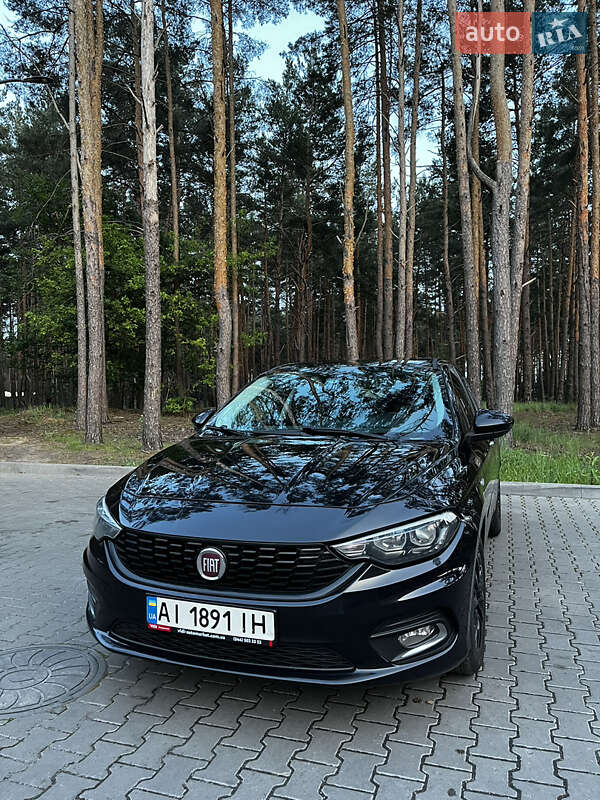 Седан Fiat Tipo 2019 в Буче