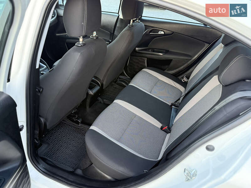 Седан Fiat Tipo 2019 в Дубно