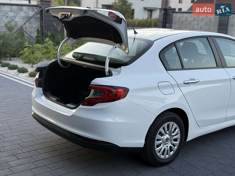 Седан Fiat Tipo 2019 в Дубно