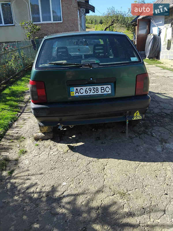 Хэтчбек Fiat Tipo 1991 в Новом Роздоле