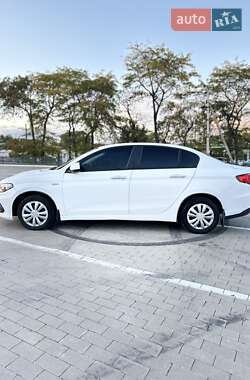 Седан Fiat Tipo 2018 в 