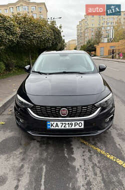 Хэтчбек Fiat Tipo 2016 в 