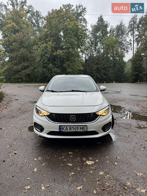 Седан Fiat Tipo 2016 в Киеве фото 3 Седан Fiat Tipo 2016 в Киеве
