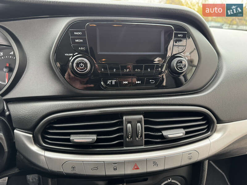 Седан Fiat Tipo 2020 в Смеле