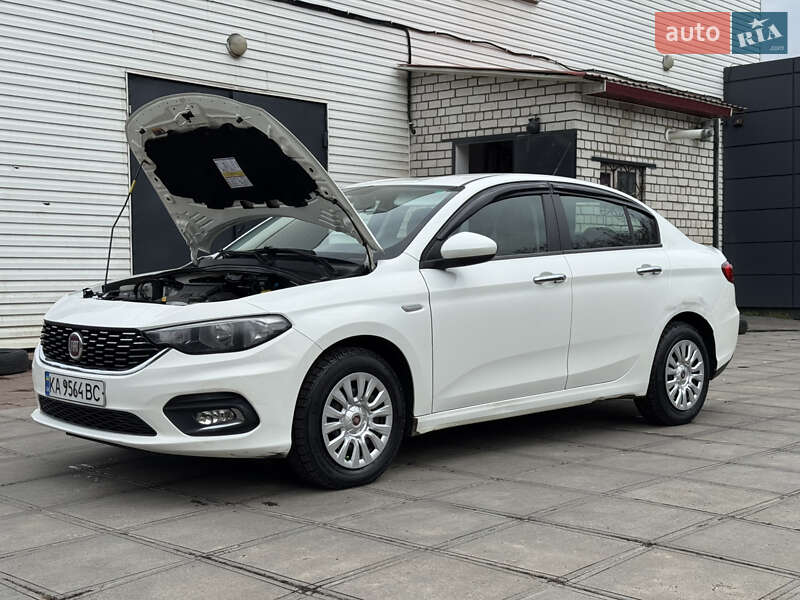 Седан Fiat Tipo 2020 в Смеле