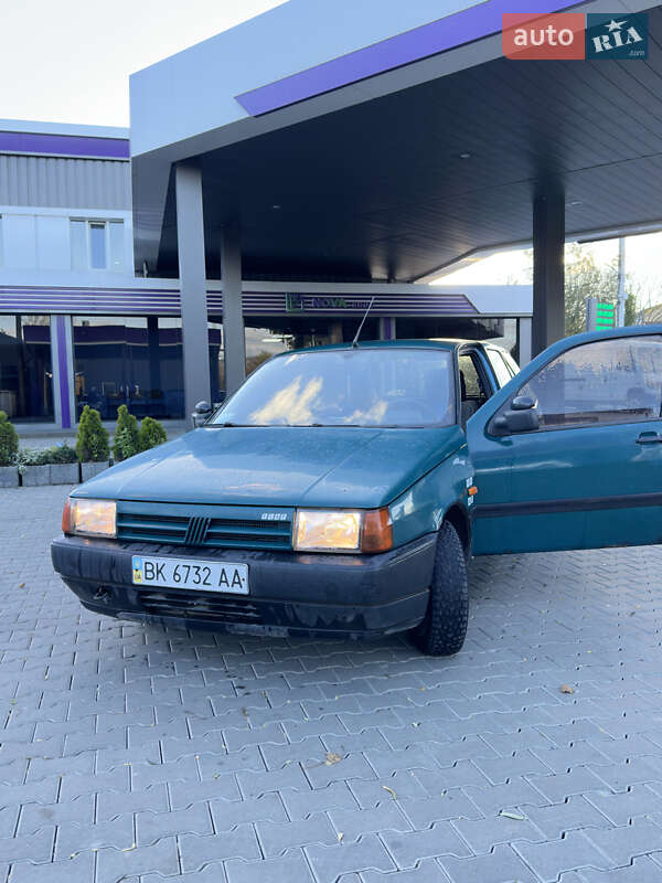 Хэтчбек Fiat Tipo 1992 в Черновцах фото Хэтчбек Fiat Tipo 1992 в Черновцах