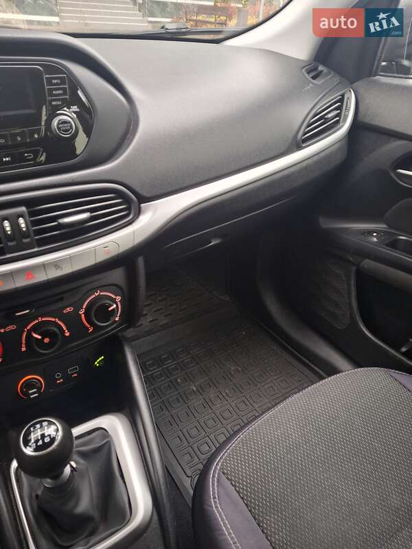 Седан Fiat Tipo 2018 в Києві