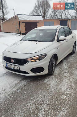 Седан Fiat Tipo 2018 в Шполе