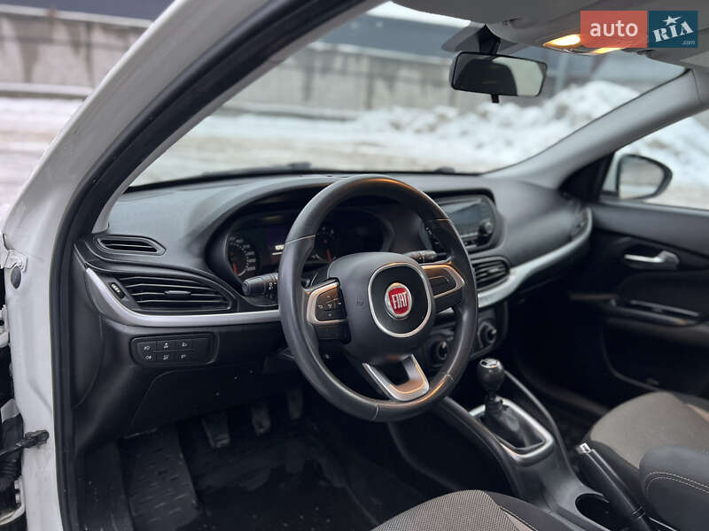 Седан Fiat Tipo 2018 в Киеве фото 26 Седан Fiat Tipo 2018 в Киеве