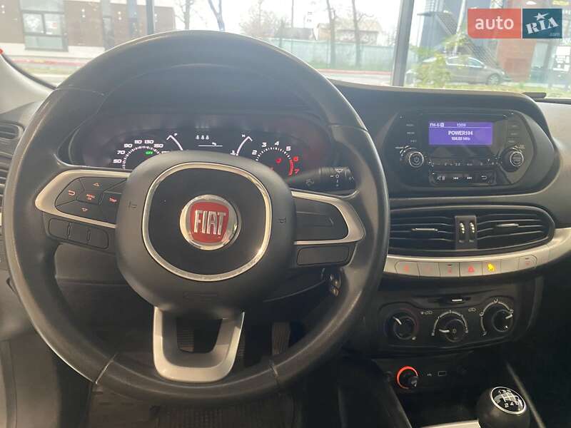 Седан Fiat Tipo 2019 в Ірпені