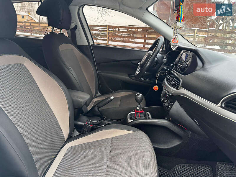 Седан Fiat Tipo 2018 в Киеве