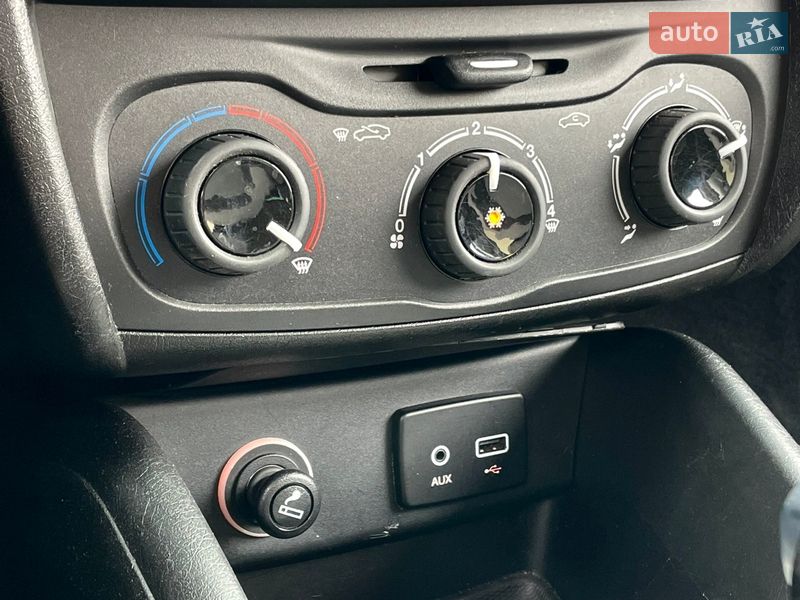 Седан Fiat Tipo 2016 в Киеве фото 24 Седан Fiat Tipo 2016 в Киеве