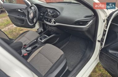 Седан Fiat Tipo 2018 в Виннице