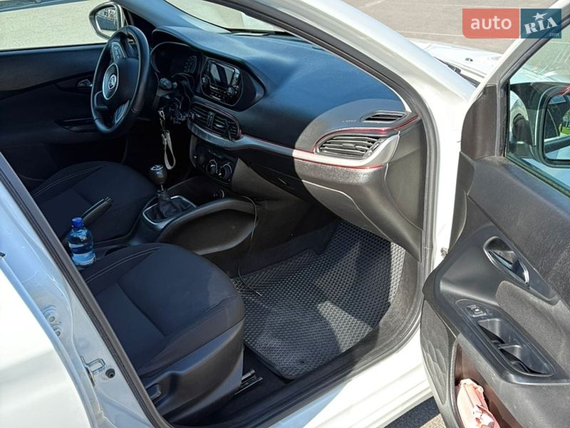 Хэтчбек Fiat Tipo 2017 в Киеве