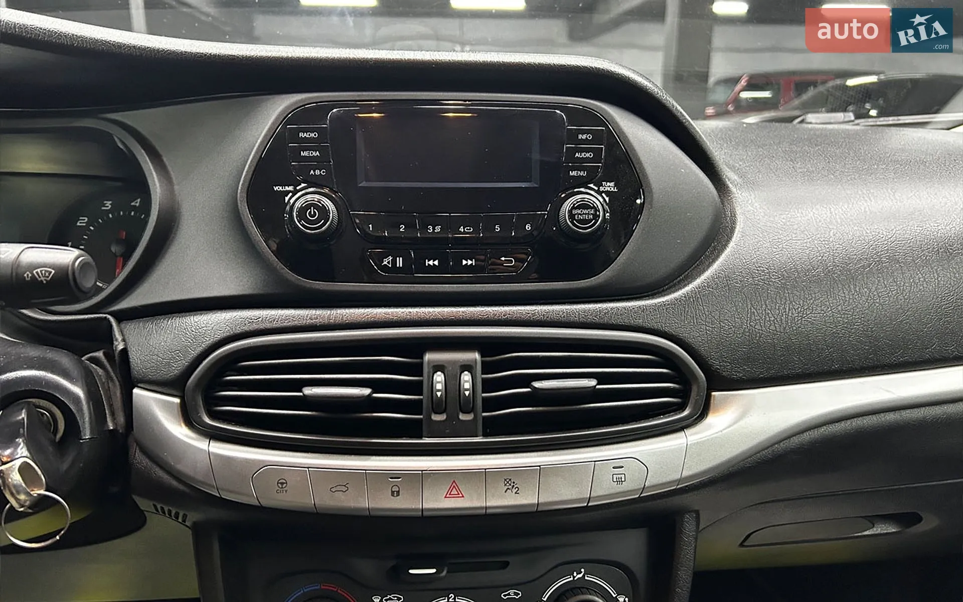 2019 Fiat Tipo - мініатюра 17