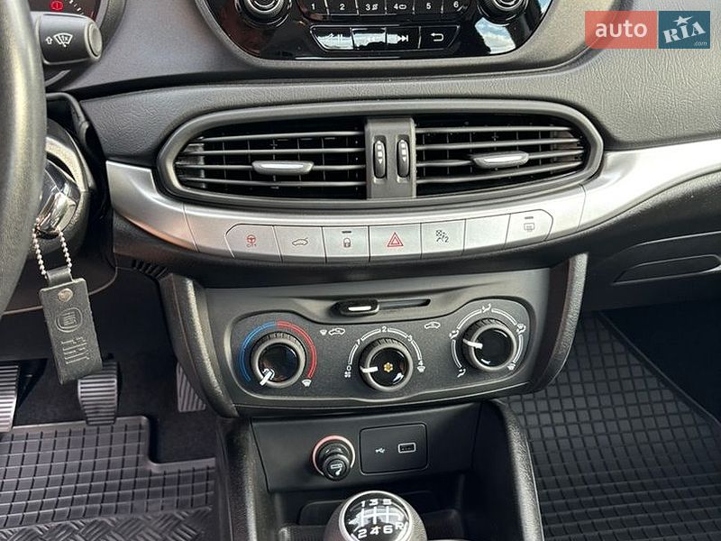 Седан Fiat Tipo 2020 в Вишгороді