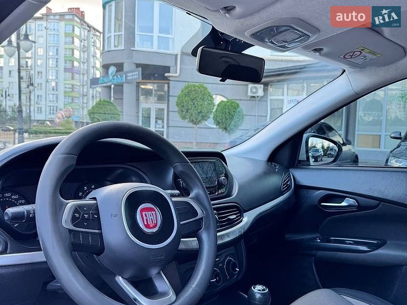Седан Fiat Tipo 2018 в Івано-Франківську