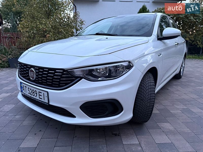 Седан Fiat Tipo 2018 в Калуше