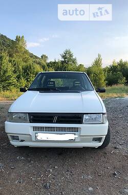 Хэтчбек Fiat Uno 1993 в Ужгороде