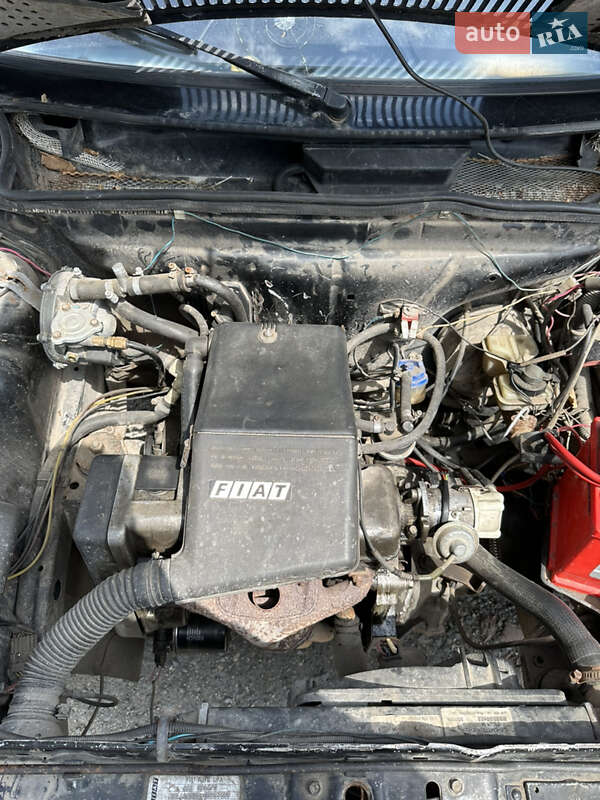 Хетчбек Fiat Uno 1988 в Городку